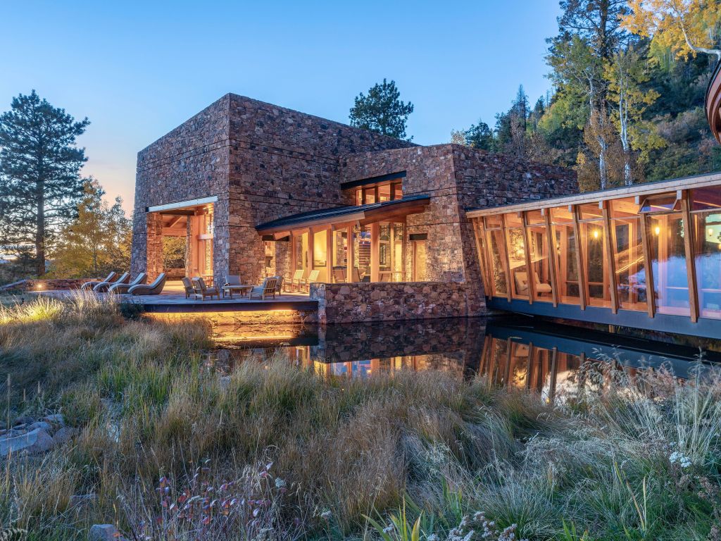 Image showcasing Creating Luxury Outdoor Living Spaces for the Perfect Summer Escape ...
